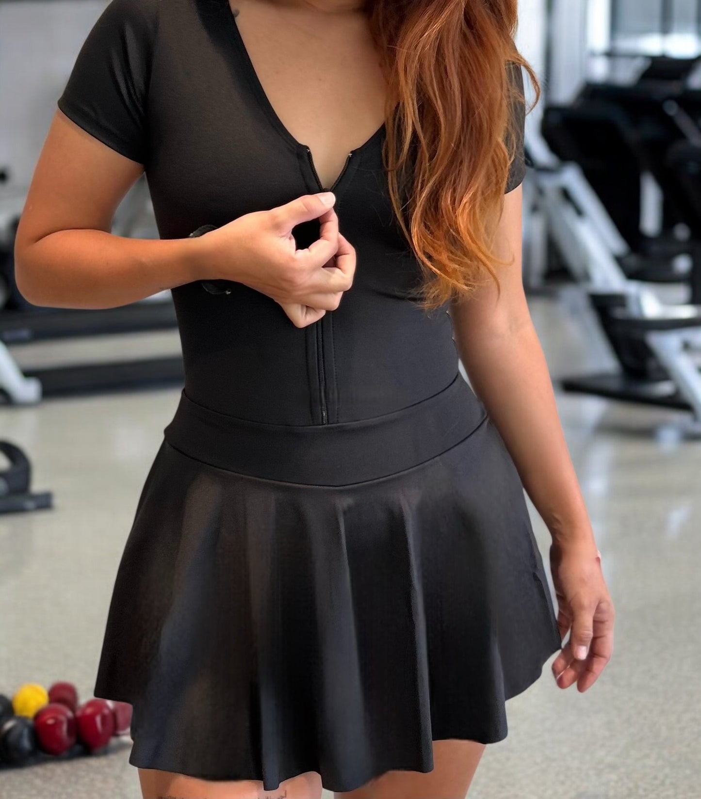 SPORTS DRESS WITH POCKET AND SLEEVES