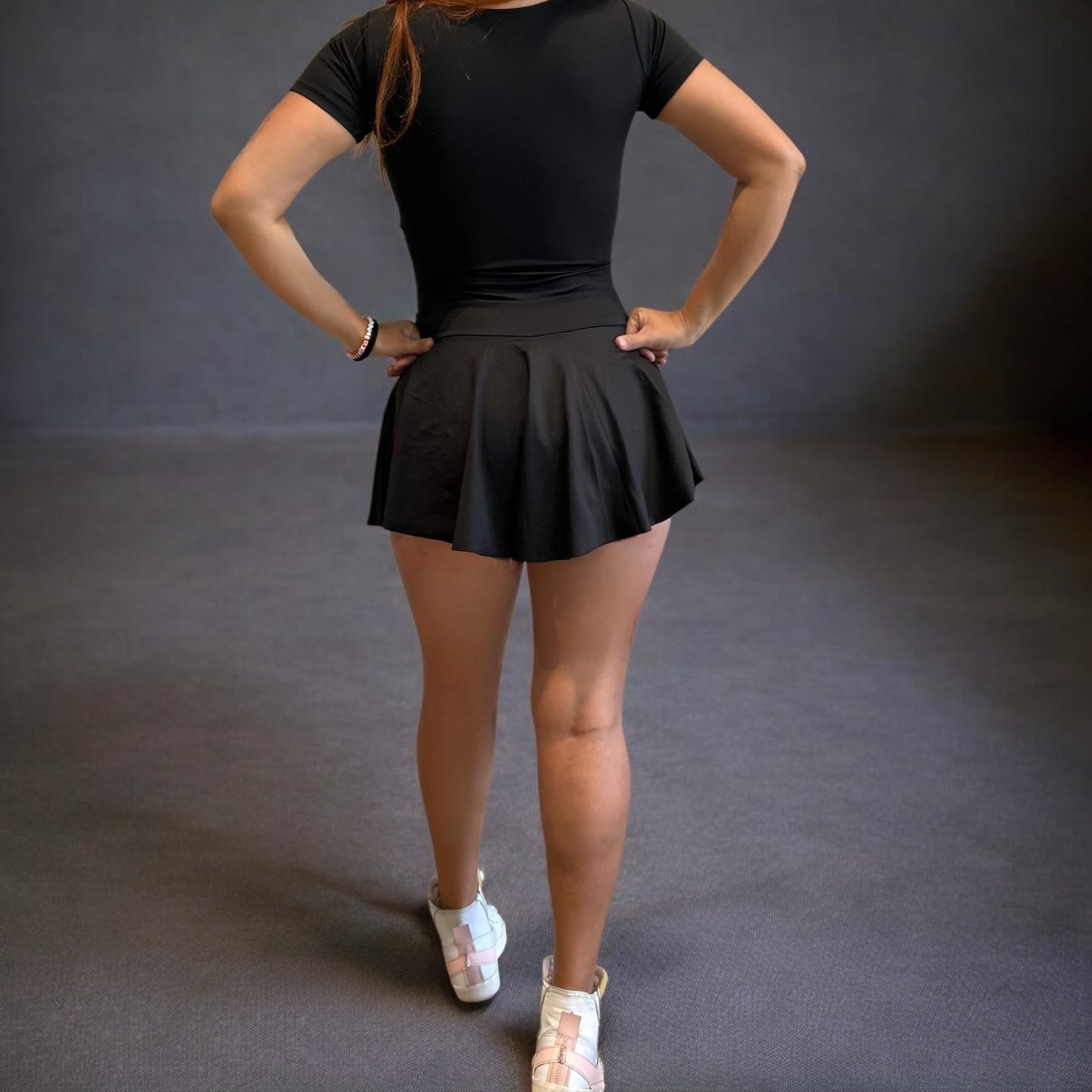 SPORTS DRESS WITH POCKET AND SLEEVES